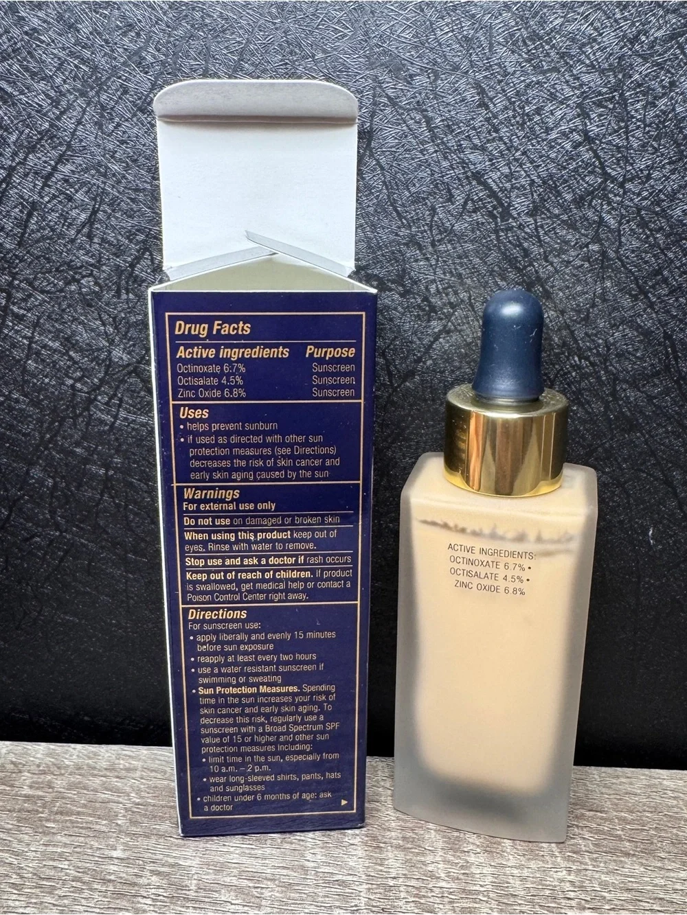 Estee Lauder Futurist Skin Tint Serum Foundation 1W1 Bone 30ml SPF20 NIB